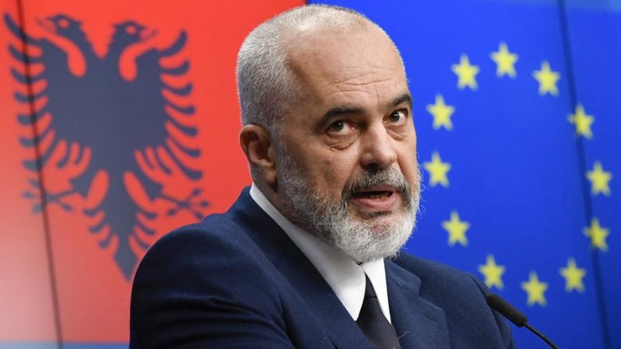 E bujshme! Edi Rama shkarkon 3 femrat e pushtetshme te Tiranes! Nuk ka tolerim