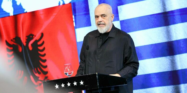 "Deti për të shpètuar kokën?" – LAPSI.al: Rama tèrhíqet nga Haga dhe dërgon Spiropalin 'kokëùlur' në Athinë,